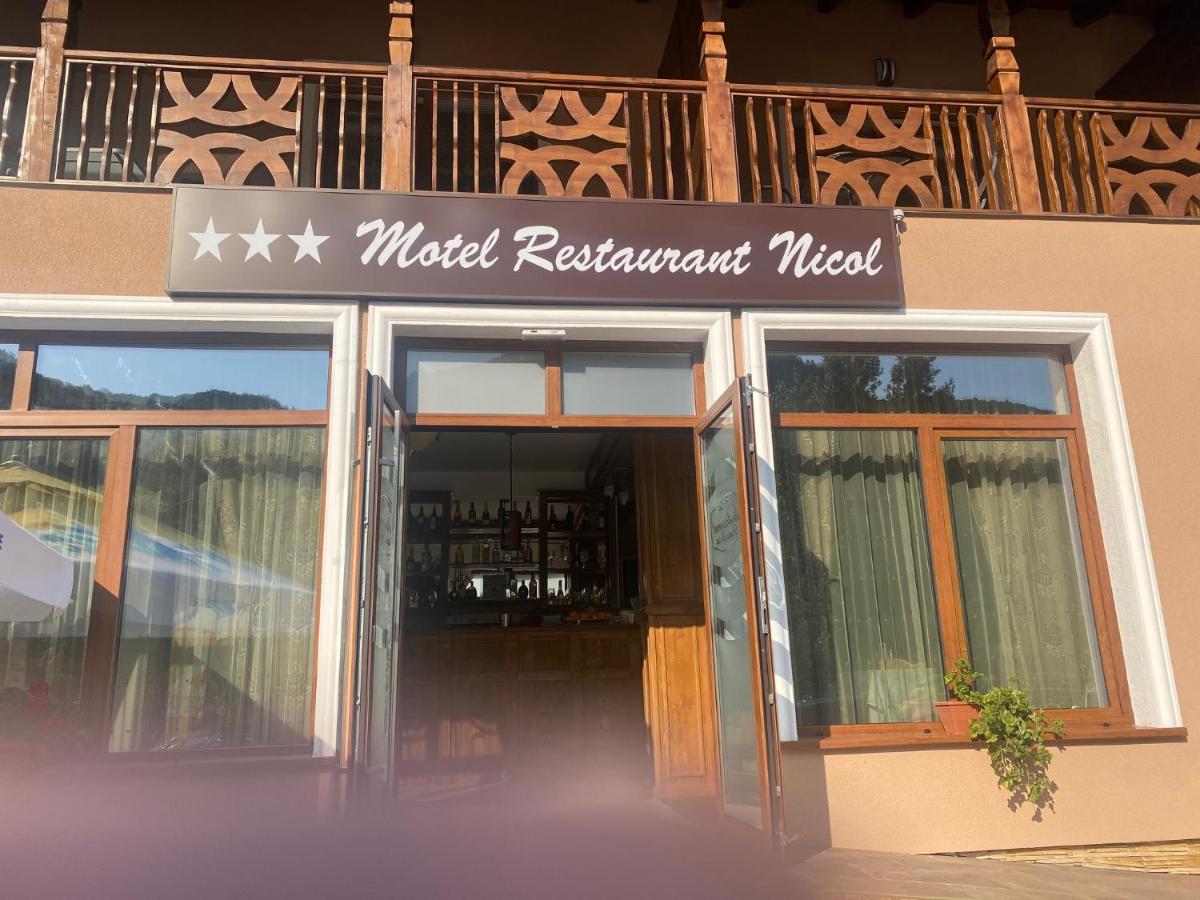 Motel Restaurant Nicol Armenis Buitenkant foto